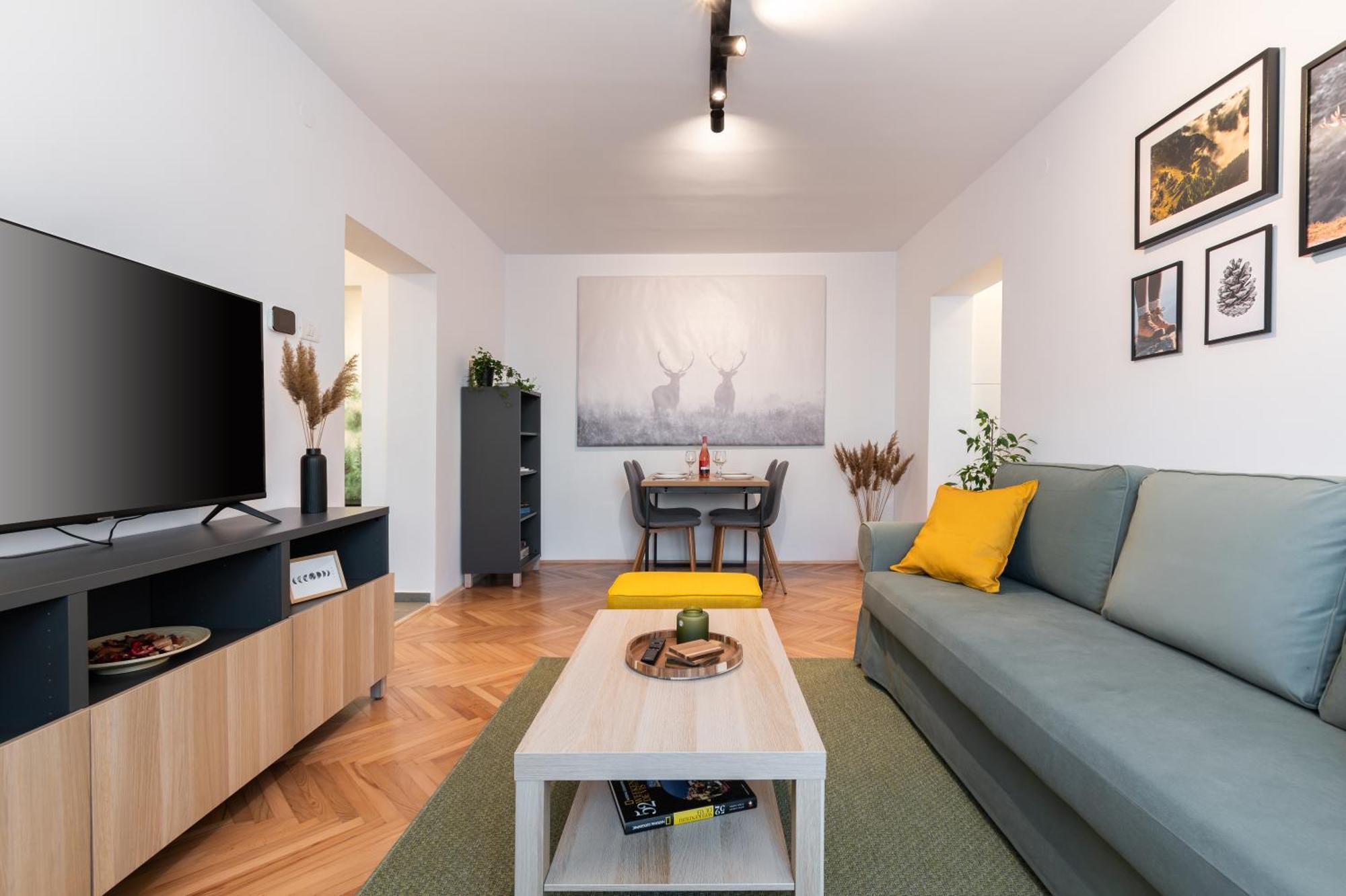 The Cozy Deer Apartment Sinaia